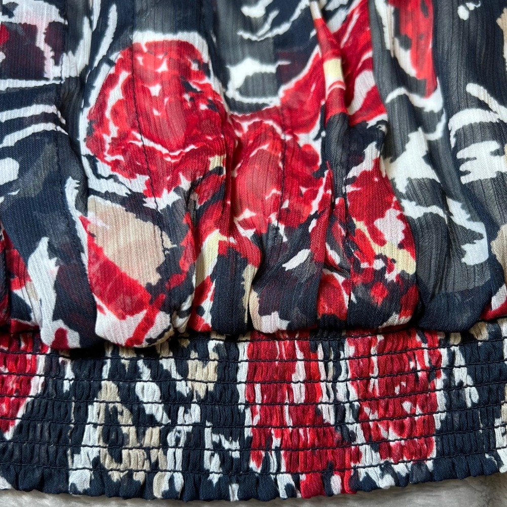 Christopher & Banks Womens Size Medium V Neck Blouse Red Floral Business Casual - Picture 7 of 14